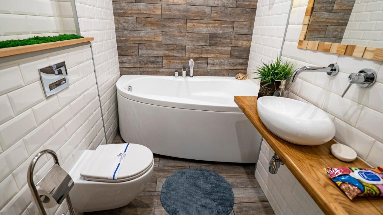 Politech Ecoloft Studios Киев Экстерьер фото